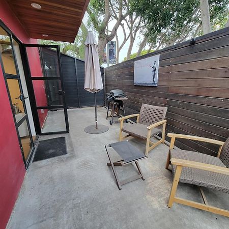 Venice Beach Studio With Large Private Patio Steps To The Beach Los Angeles Exteriér fotografie