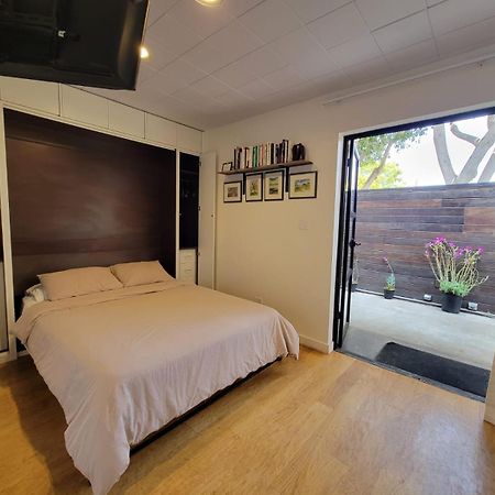 Venice Beach Studio With Large Private Patio Steps To The Beach Los Angeles Exteriér fotografie