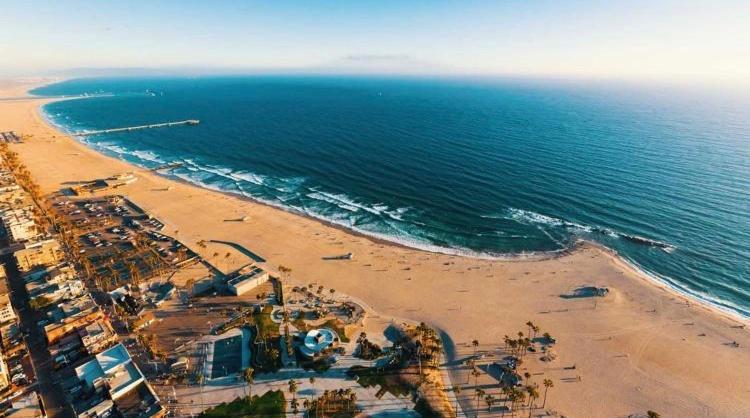 Venice Beach Studio With Large Private Patio Steps To The Beach Los Angeles Exteriér fotografie