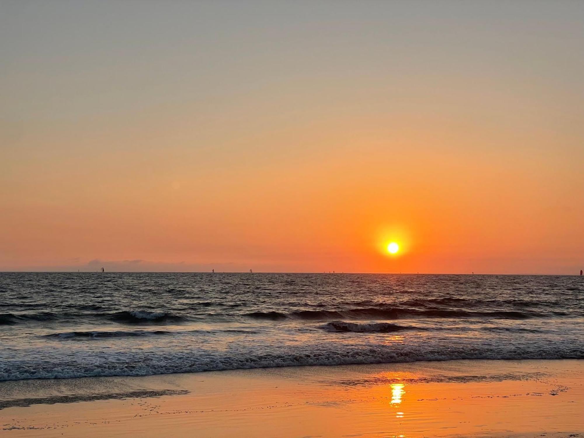 Venice Beach Studio With Large Private Patio Steps To The Beach Los Angeles Exteriér fotografie