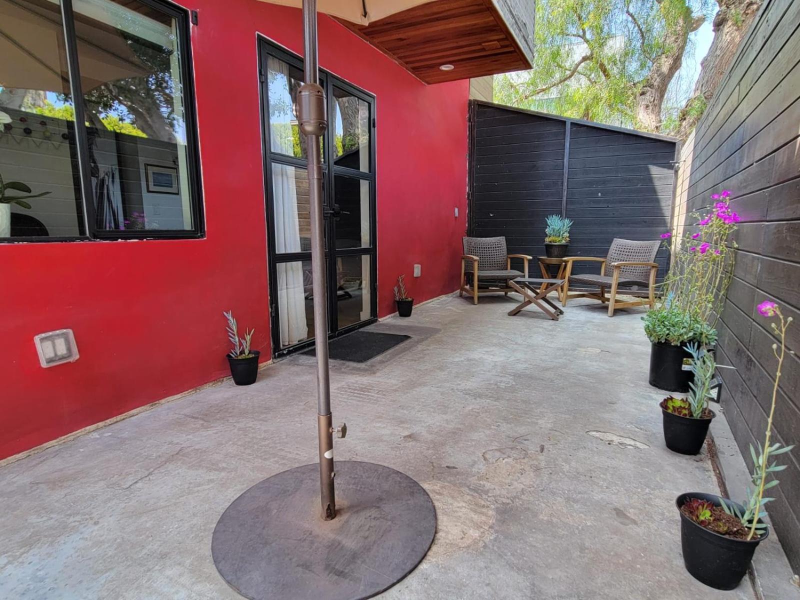 Venice Beach Studio With Large Private Patio Steps To The Beach Los Angeles Exteriér fotografie