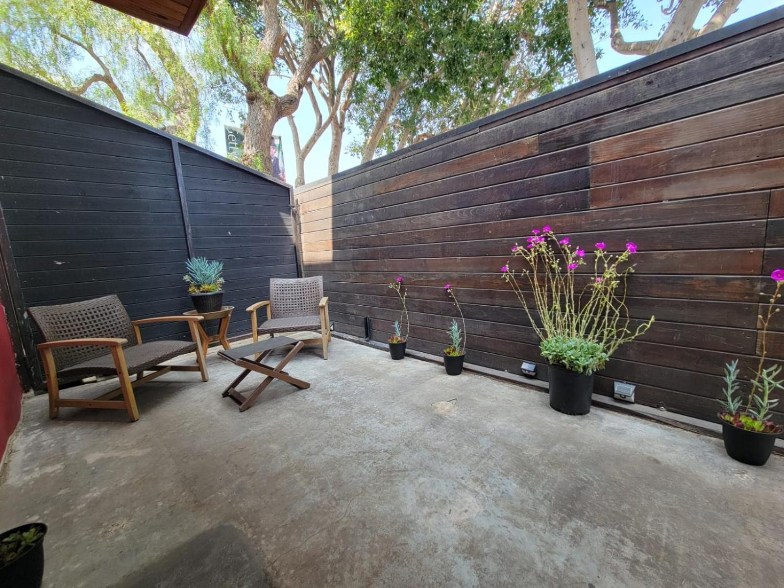 Venice Beach Studio With Large Private Patio Steps To The Beach Los Angeles Exteriér fotografie